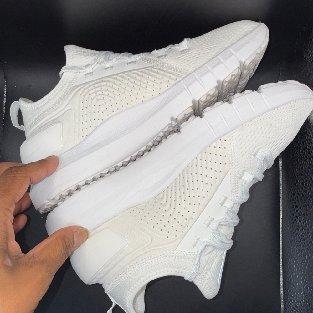 Size 7.5 - Under Armour HOVR Phantom SE White Wmns, 3021587-102, Clean, No Box - Picture 7 of 10